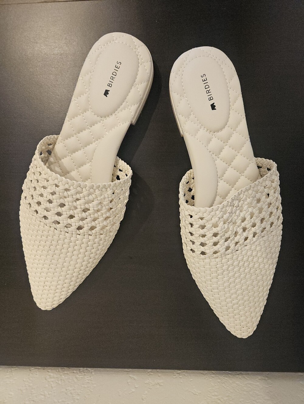 Birdies White Woven Artisinal Mules Slides Pointed Toe Comfortable Flats Size 10